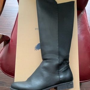 American Eagle black boots. Size 9